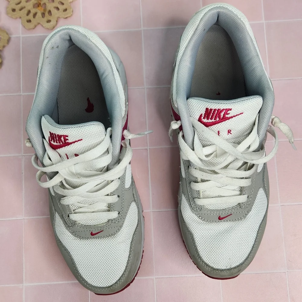 Nike Air Max Correlate Sneakers